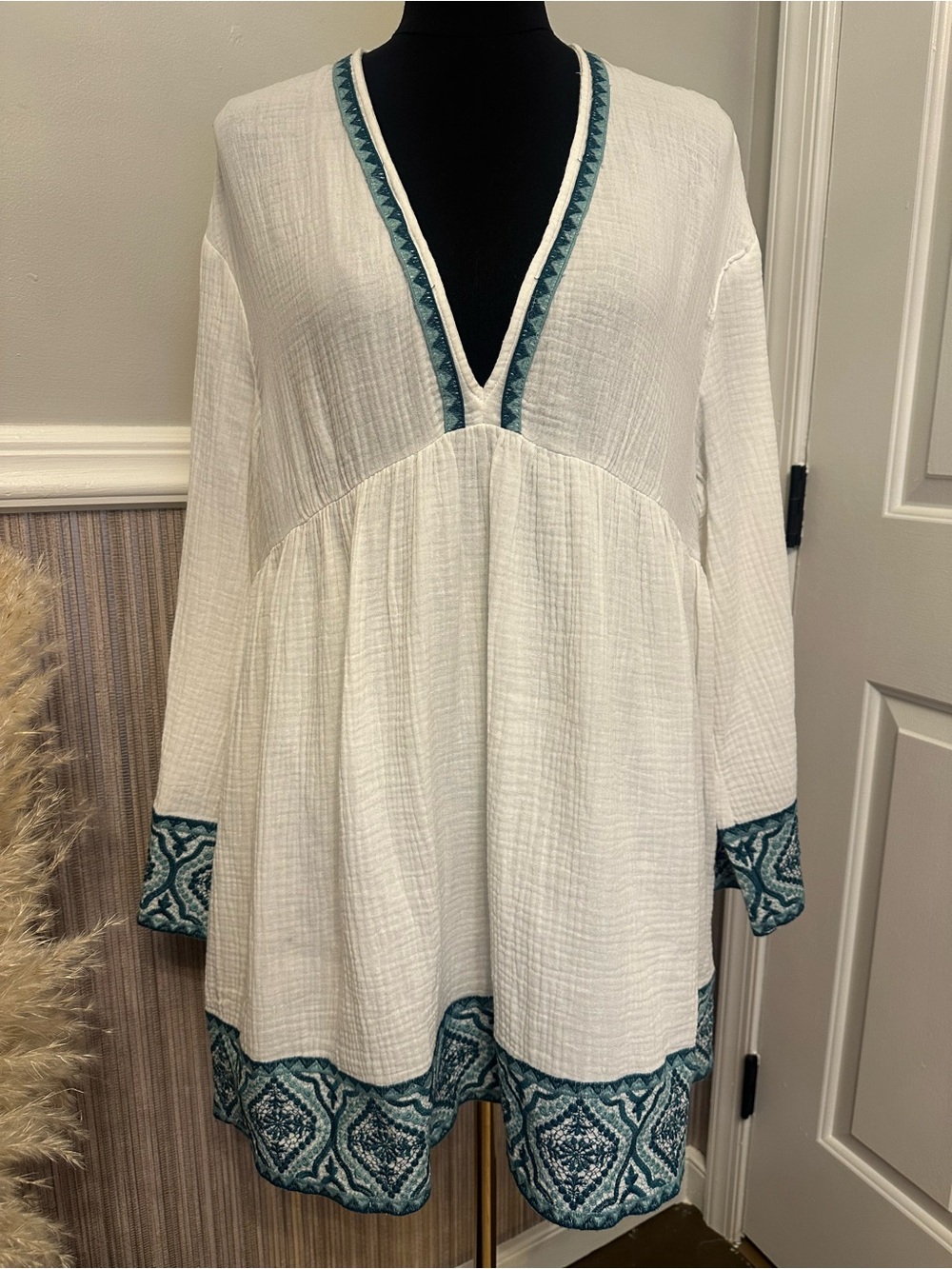 Zara L White Embroidered Gauze Mini Dress Teal Boho‎ Long Sleeve